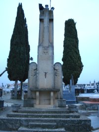 Cruz de los Caídos del Cementerio